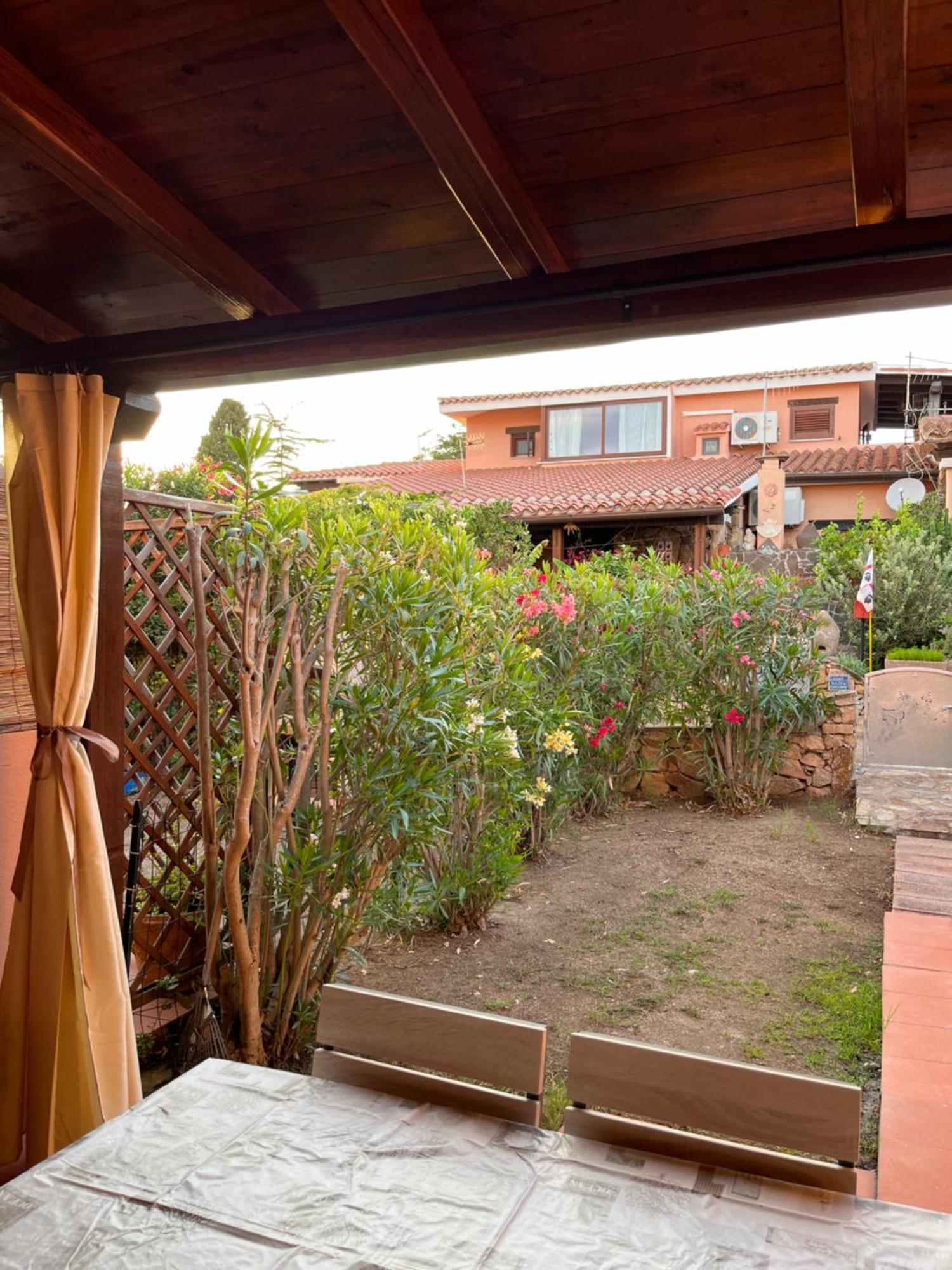 Casa Sviluppata Su Due Piani Con Doppia Veranda E Parcheggio Privato San Teodoro  Exteriör bild