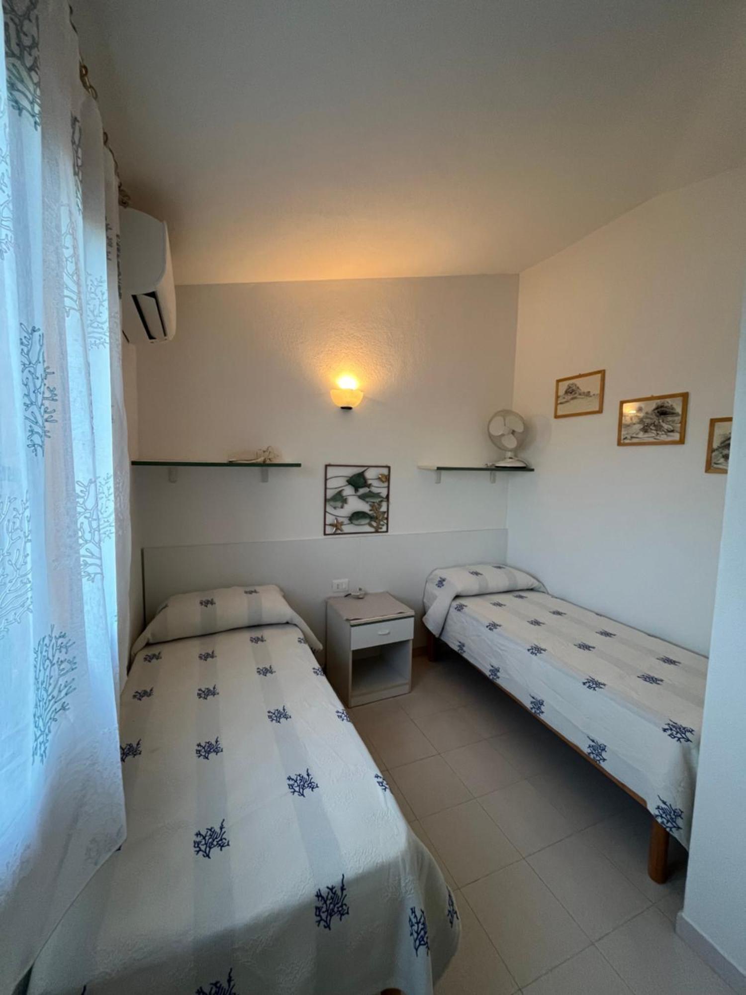 Casa Sviluppata Su Due Piani Con Doppia Veranda E Parcheggio Privato San Teodoro  Exteriör bild