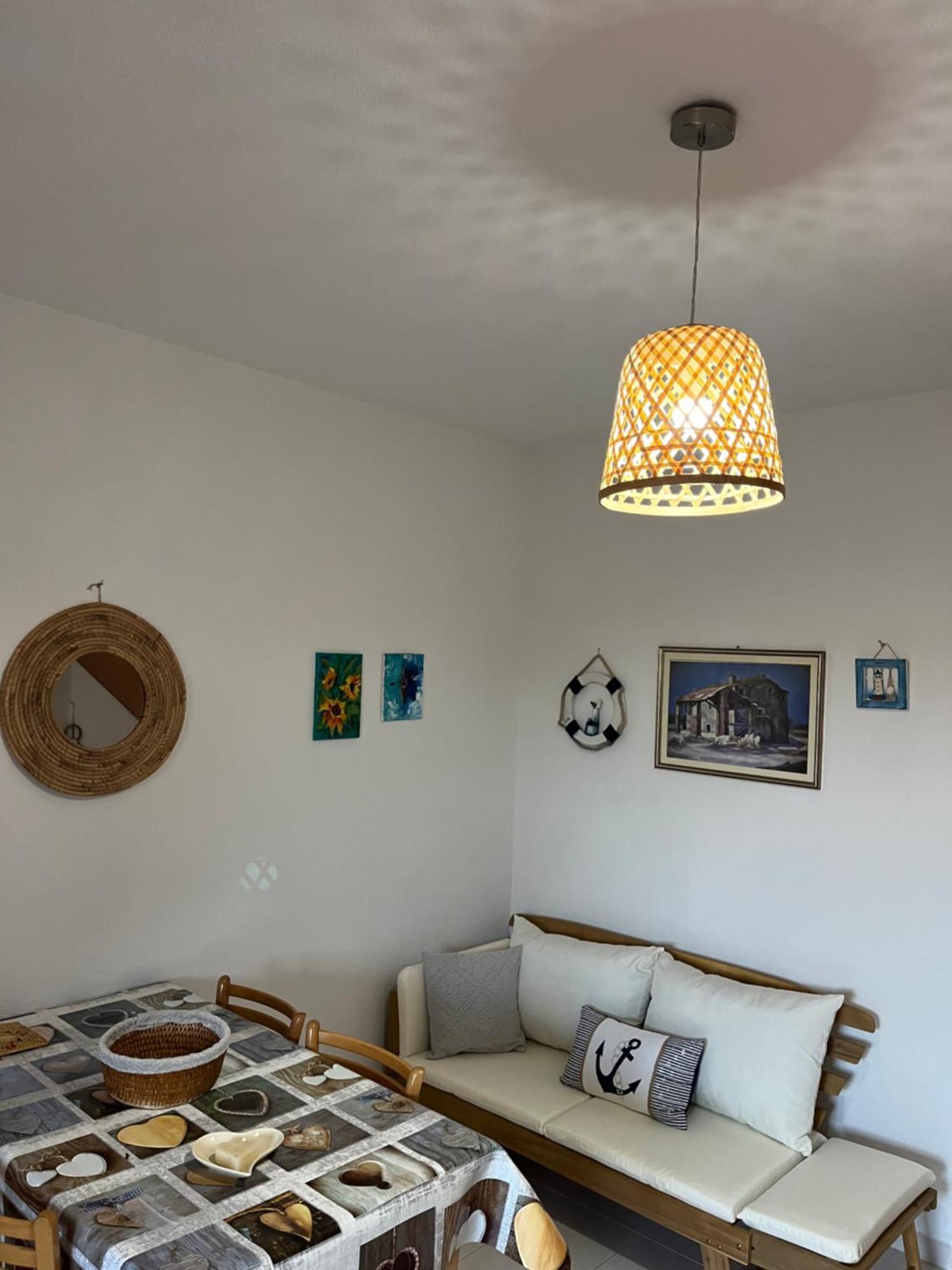 Casa Sviluppata Su Due Piani Con Doppia Veranda E Parcheggio Privato San Teodoro  Exteriör bild